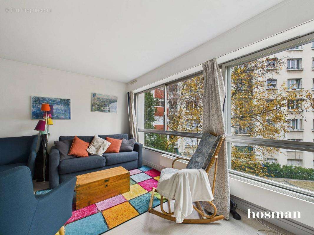 Appartement à PARIS-15E
