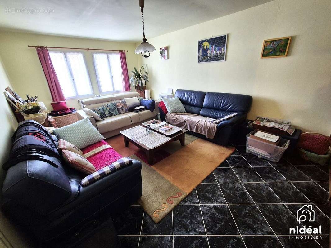 Maison à LA CAPELLE