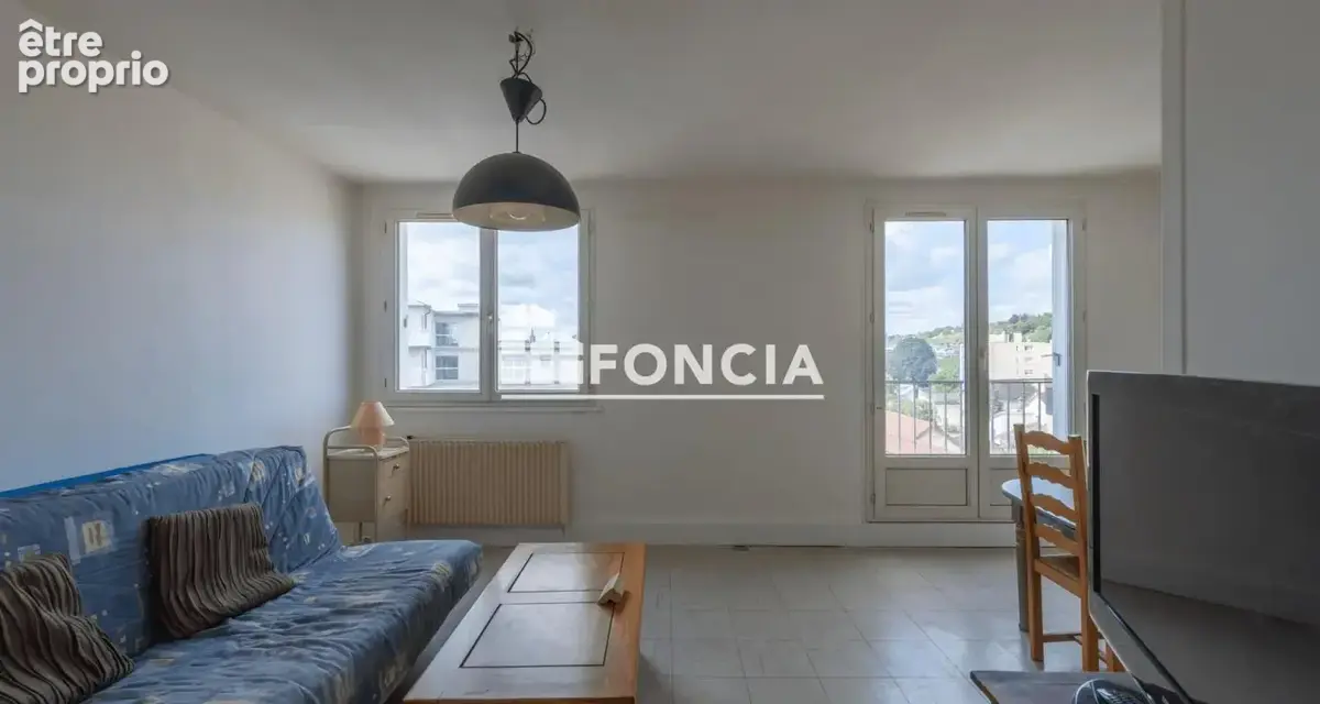 A Evreux, au 3eme étage avec ascenseur - photo 3