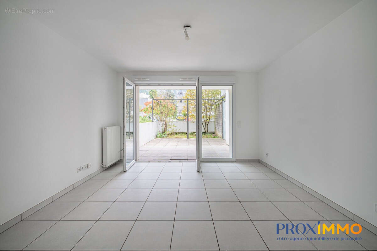 Appartement 66 m² à Saint-Egreve  - photo 4