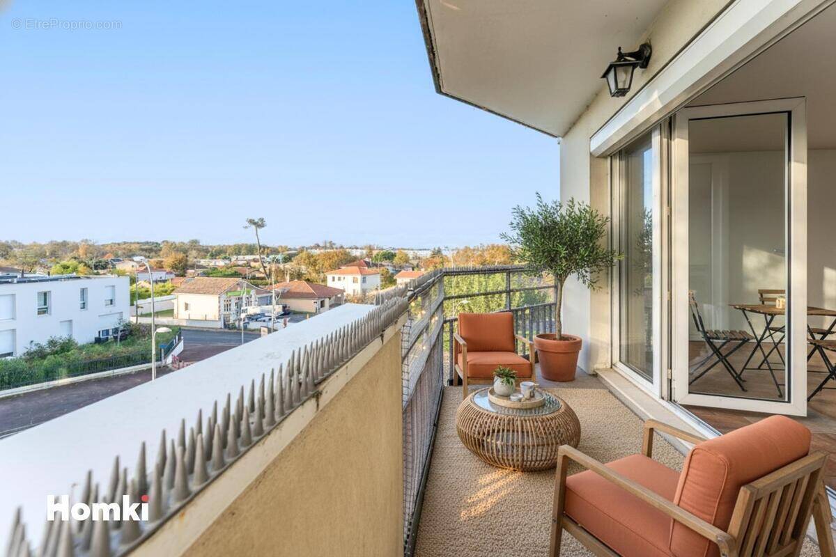 Appartement à VILLENAVE-D'ORNON