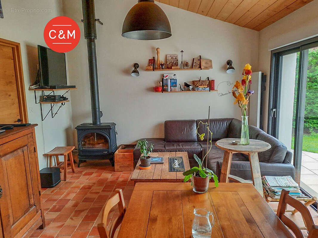 Maison à LA MONTAGNE