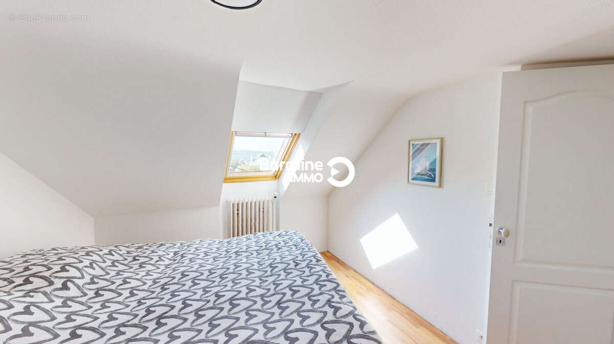 Appartement à LE RELECQ-KERHUON