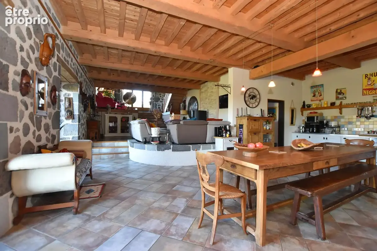 Maison 7 pièces 224 m² à vendre à Saint-Projet-De-Salers (15140) - photo 8