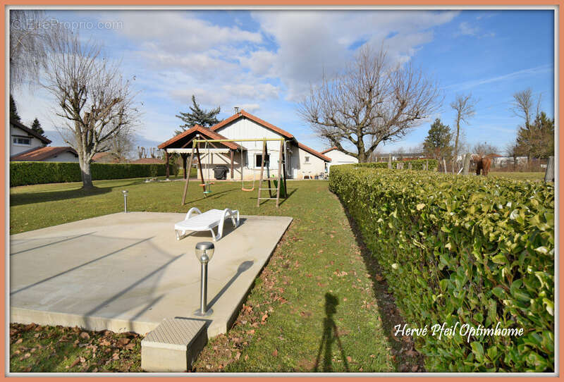 Maison à SAINT-ETIENNE-DE-SAINT-GEOIRS