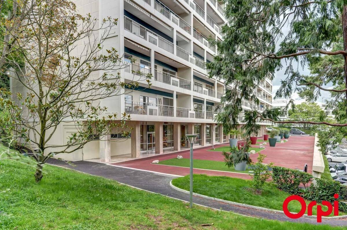 Appartement à CALUIRE-ET-CUIRE