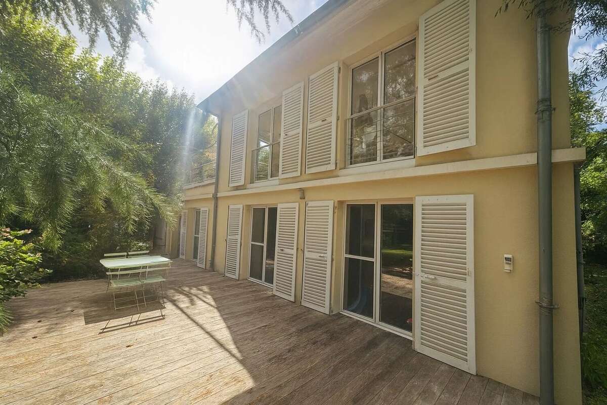 Maison à VILLE-D&#039;AVRAY