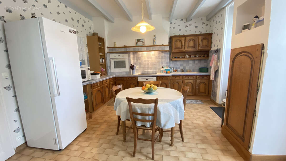 Maison à CHAMPAGNOLLES