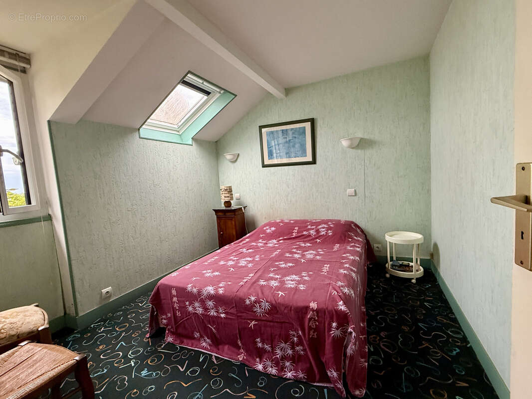 Maison à MORAINVILLIERS