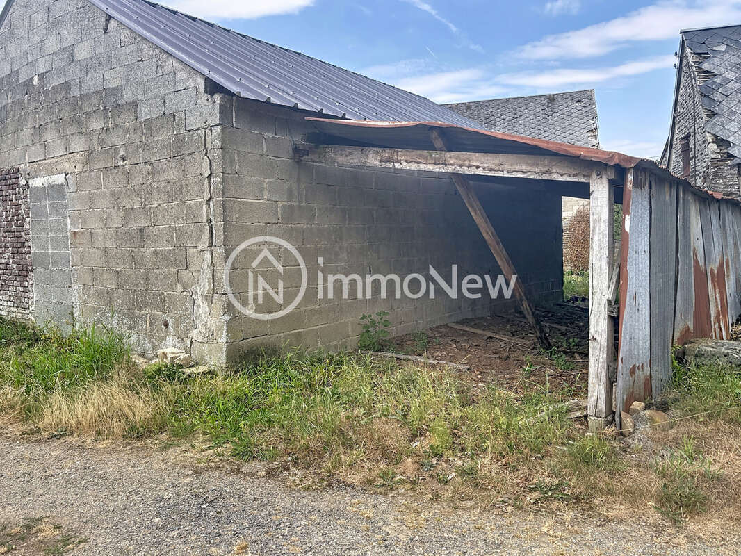 Grange a renover 160 m2 au sol avec garages en complement sur terrain de 2500 m2 environ - photo 6