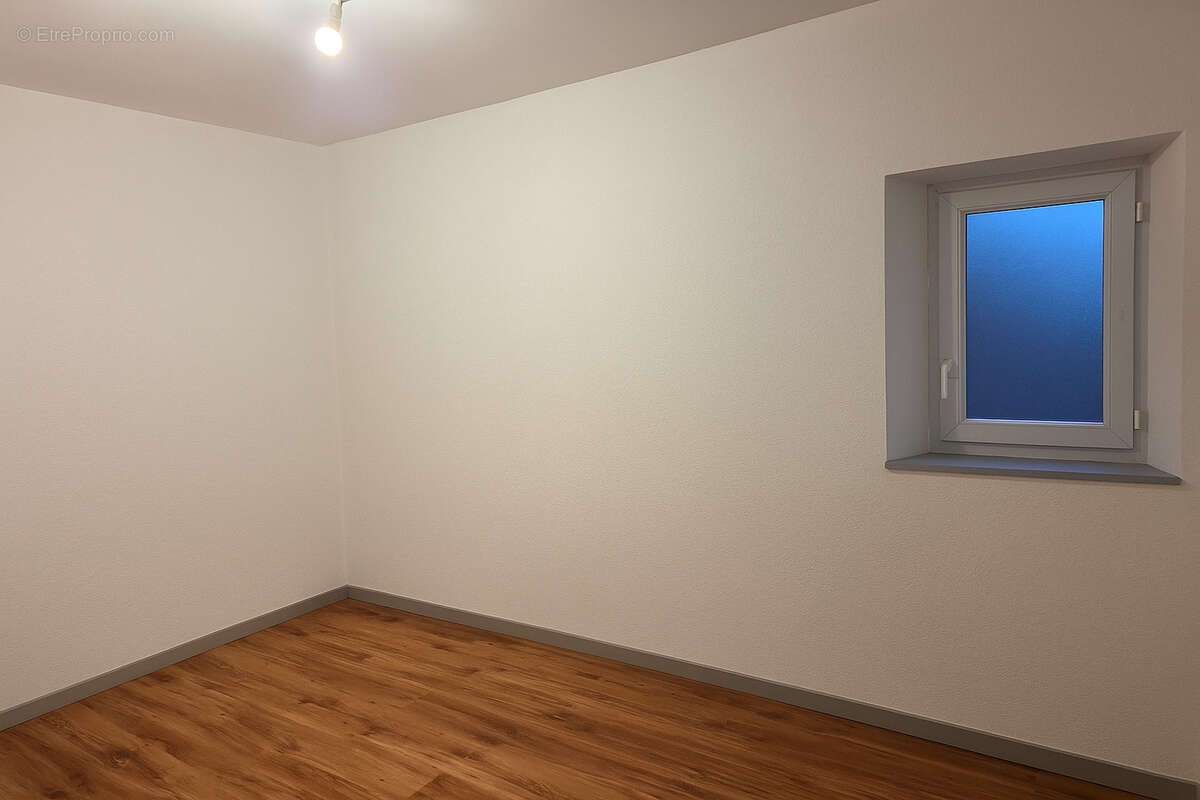 Appartement à VERCEL-VILLEDIEU-LE-CAMP