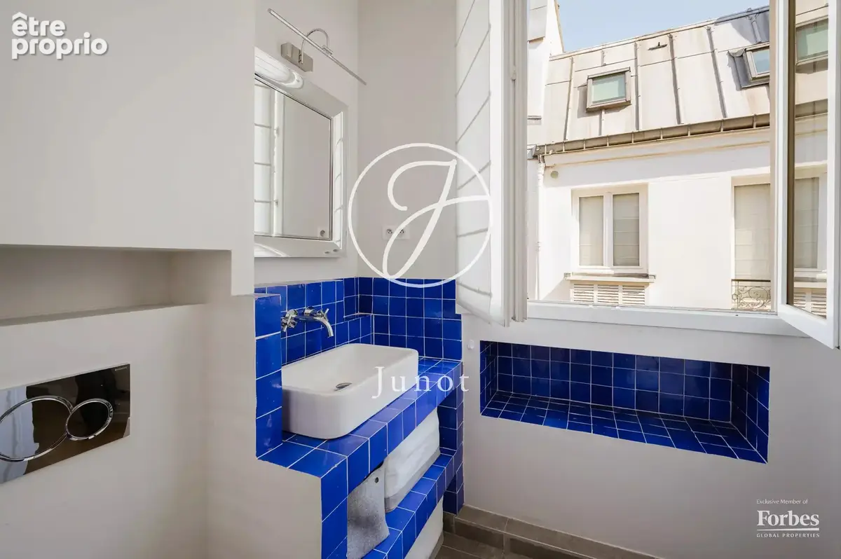 Paris 6e - SÈVRES-BABYLONE - Appartement - 5 pièces - 117,16m² Carrez - 3 chambres - Vues dégagées - photo 13