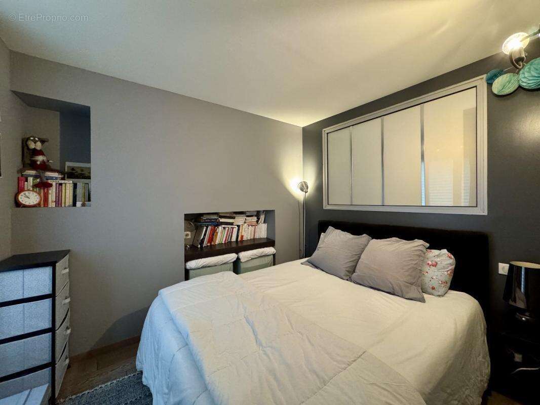Appartement à PARIS-10E