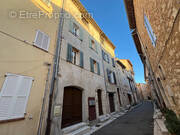 Appartement à SAINT-VALLIER-DE-THIEY