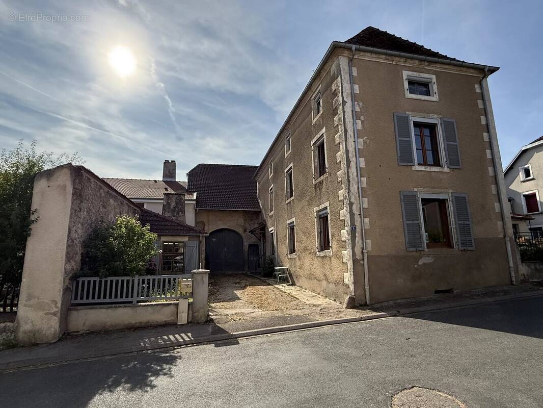 Appartement à MELAY