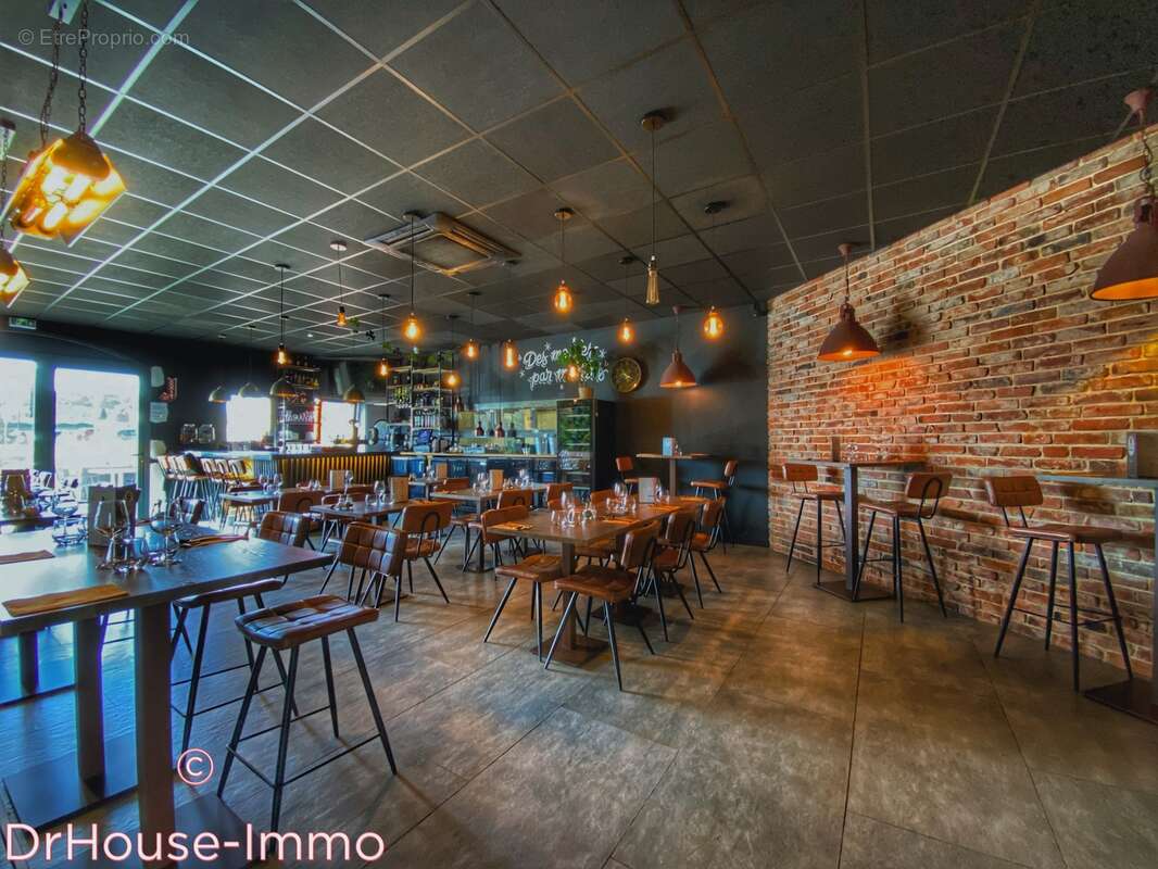 Commerce à GAREOULT