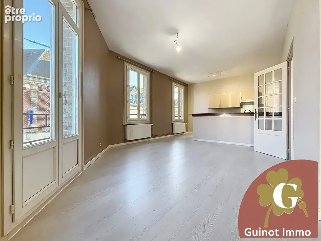 Appartement à LILLEBONNE