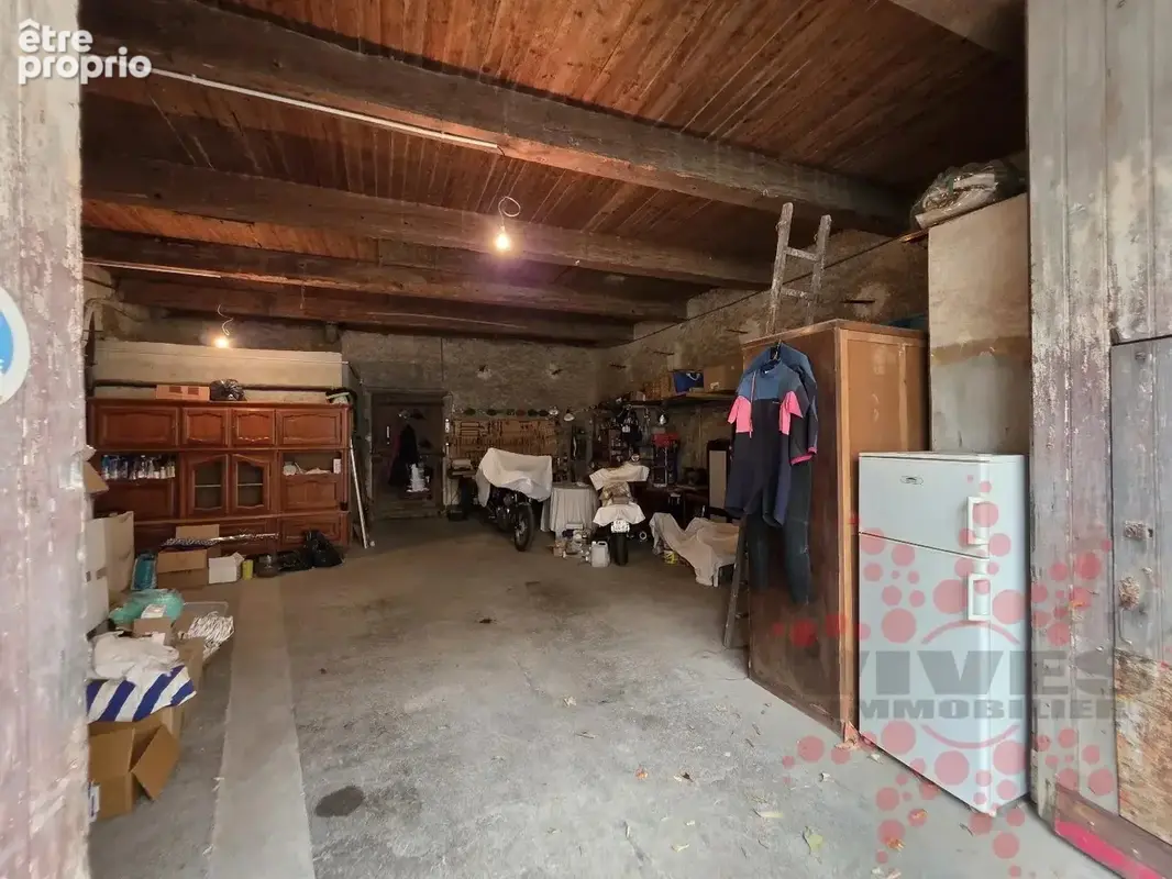 Maison T4 de 132 m² avec garage, atelier et plus de 200 m² d'espaces annexes à aménager ! - photo 6