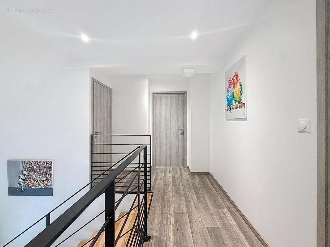 Photo 8 - Maison à ENTRE-DEUX-GUIERS