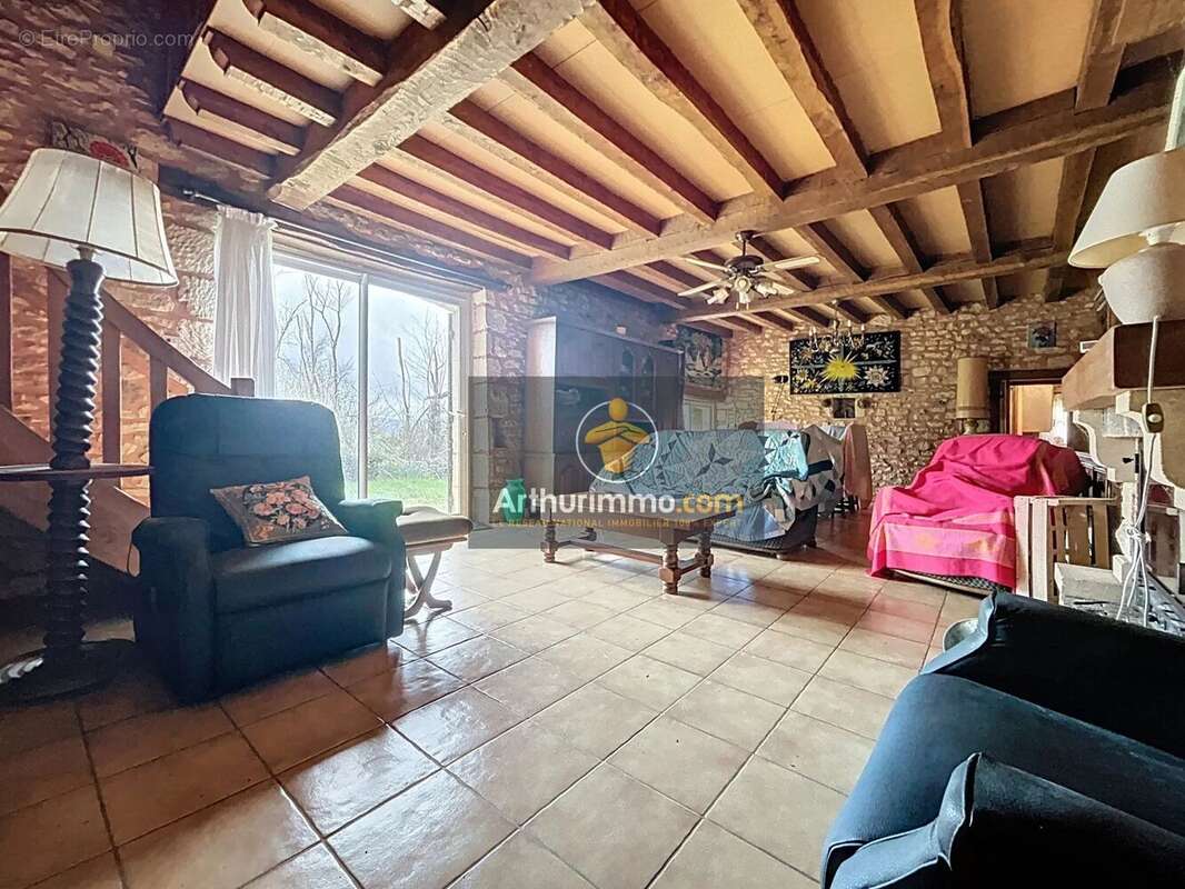 Maison à COUX-ET-BIGAROQUE
