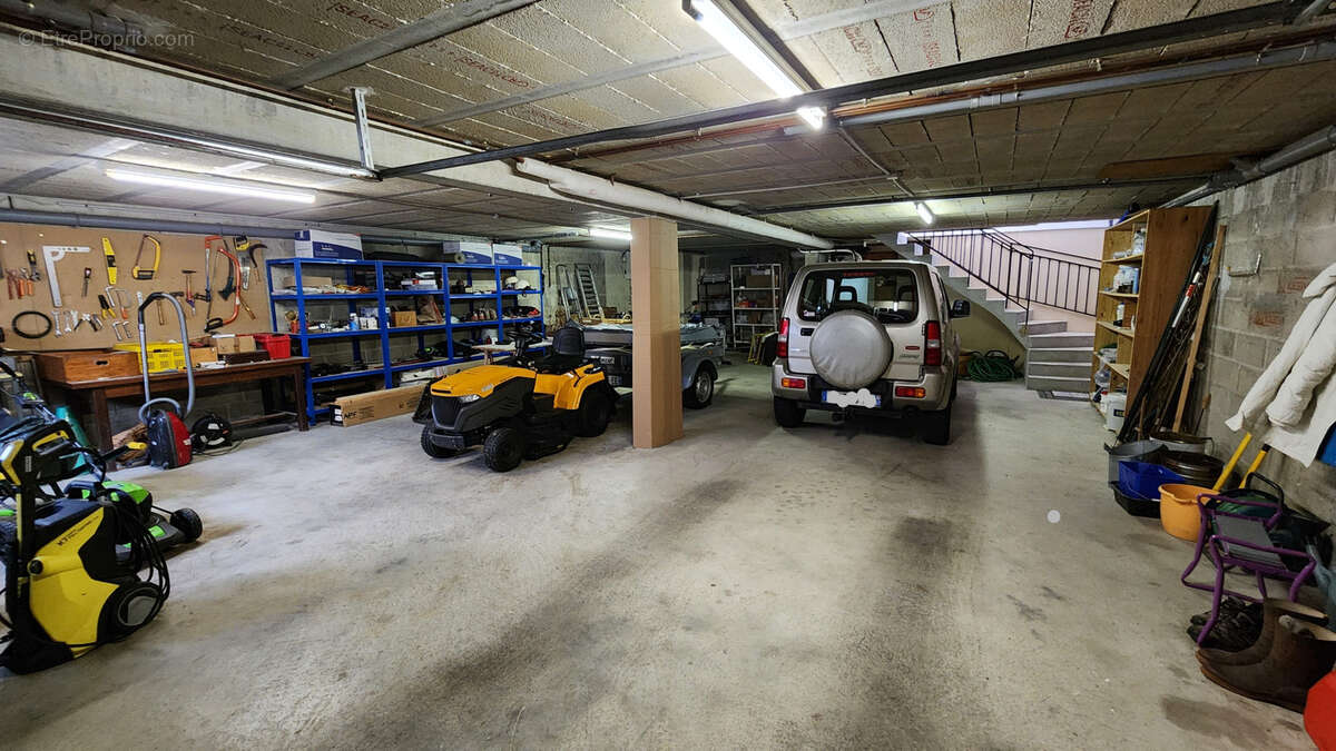 Maison à FOURQUES-SUR-GARONNE