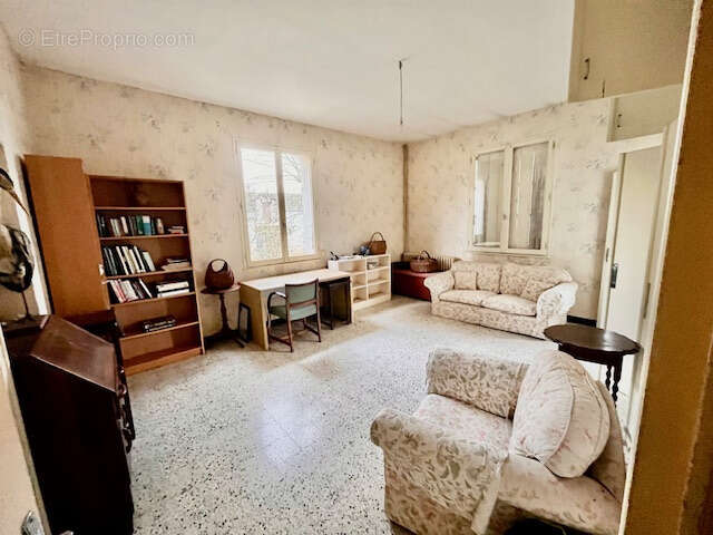 Maison à MONTREUIL-BELLAY