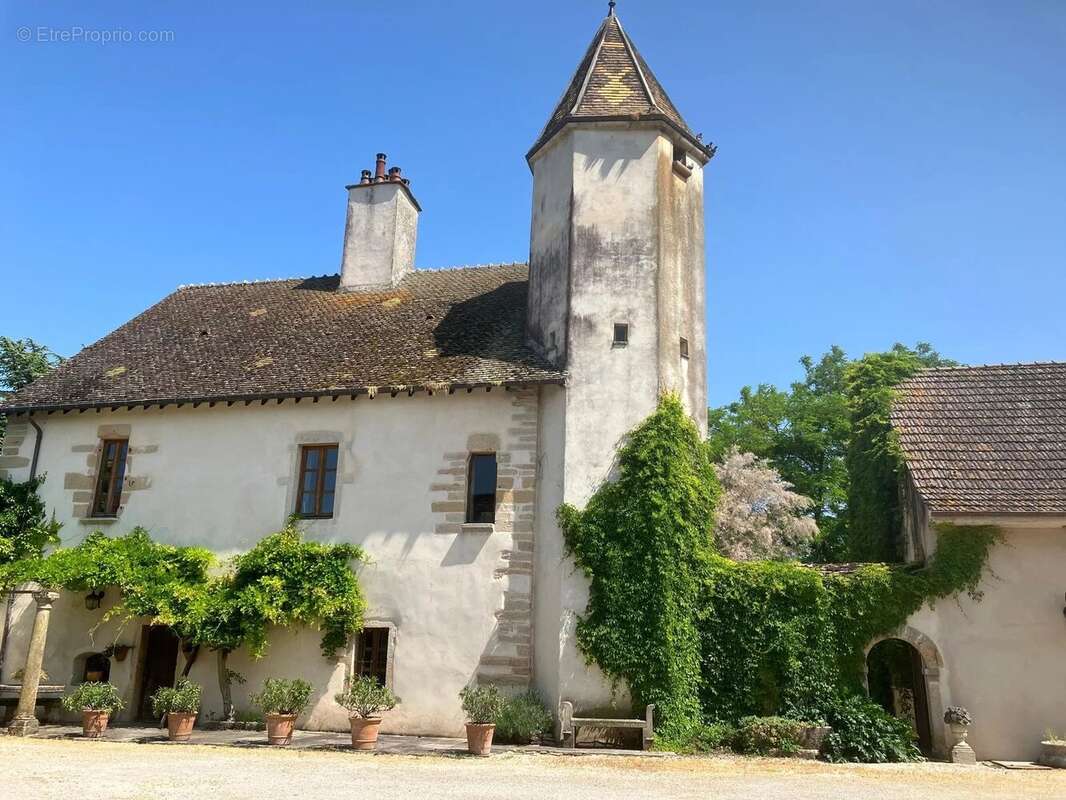 Maison à LADOIX-SERRIGNY