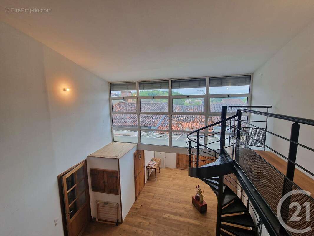 Maison à MONTESQUIEU-VOLVESTRE