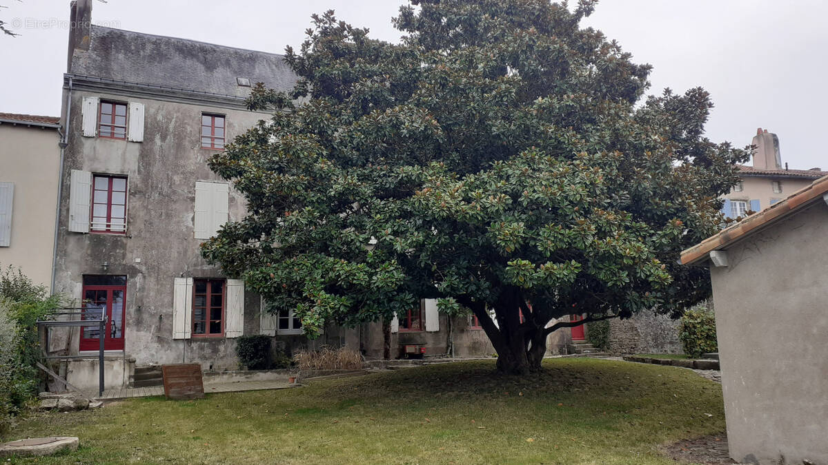 Appartement à PARTHENAY