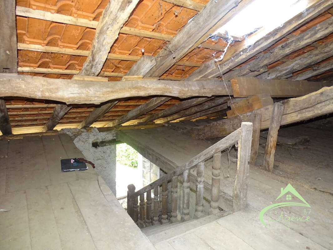 Appartement à SAINT-LAURENT-SUR-GORRE