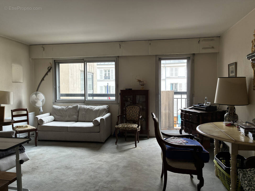 Appartement à PARIS-15E