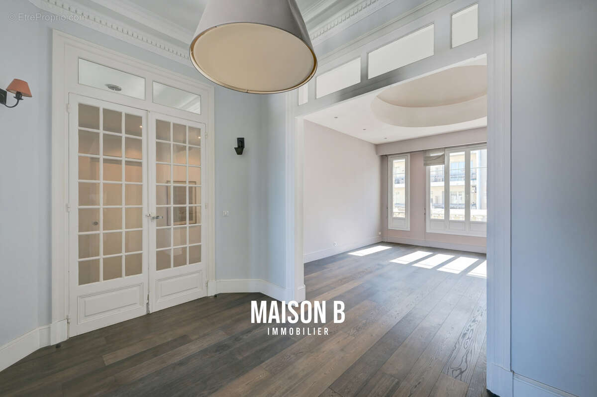 Appartement à MARSEILLE-8E