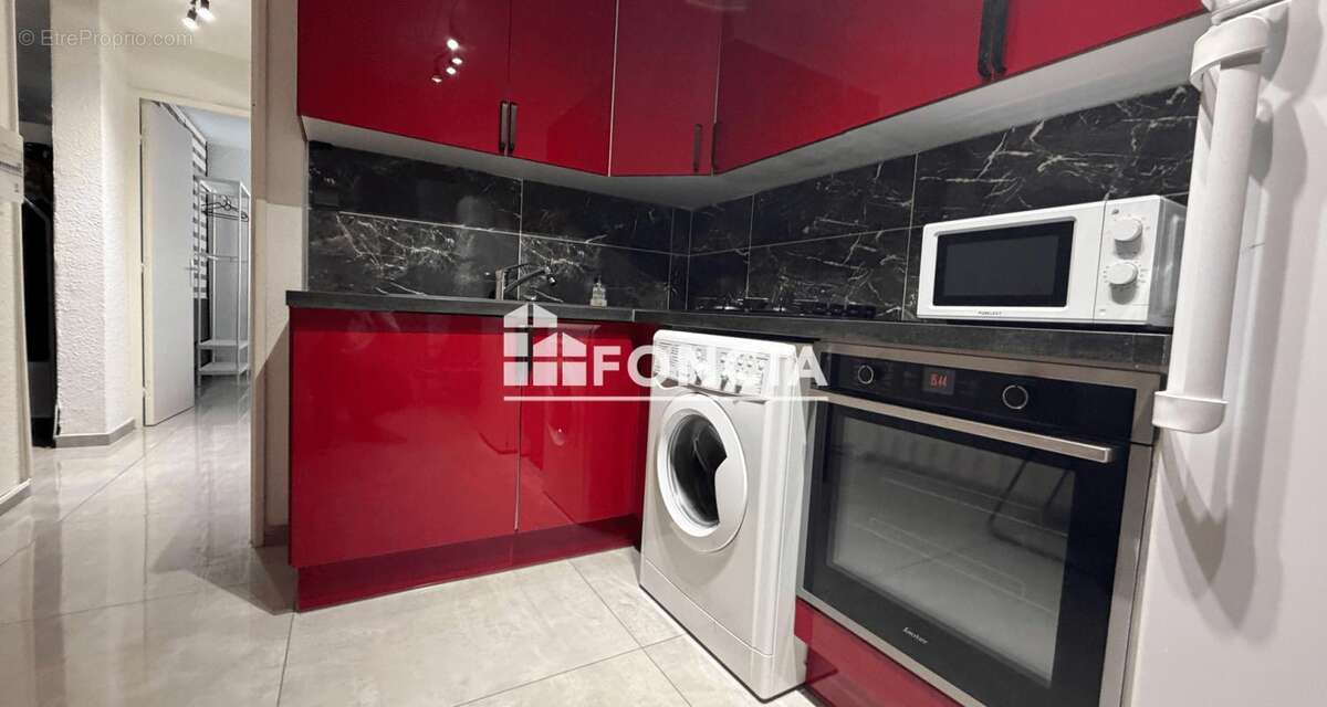 Appartement à CHATEAU-BERNARD