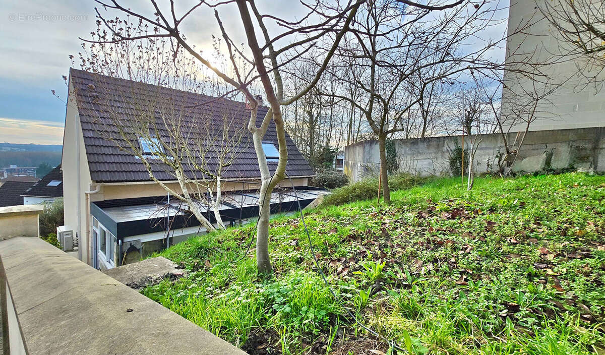 Maison à ATHIS-MONS