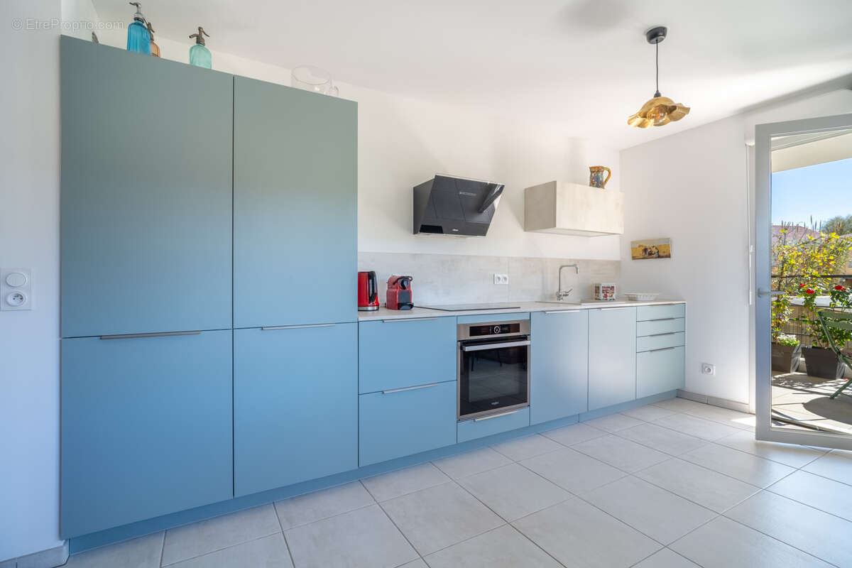 Appartement à SIX-FOURS-LES-PLAGES