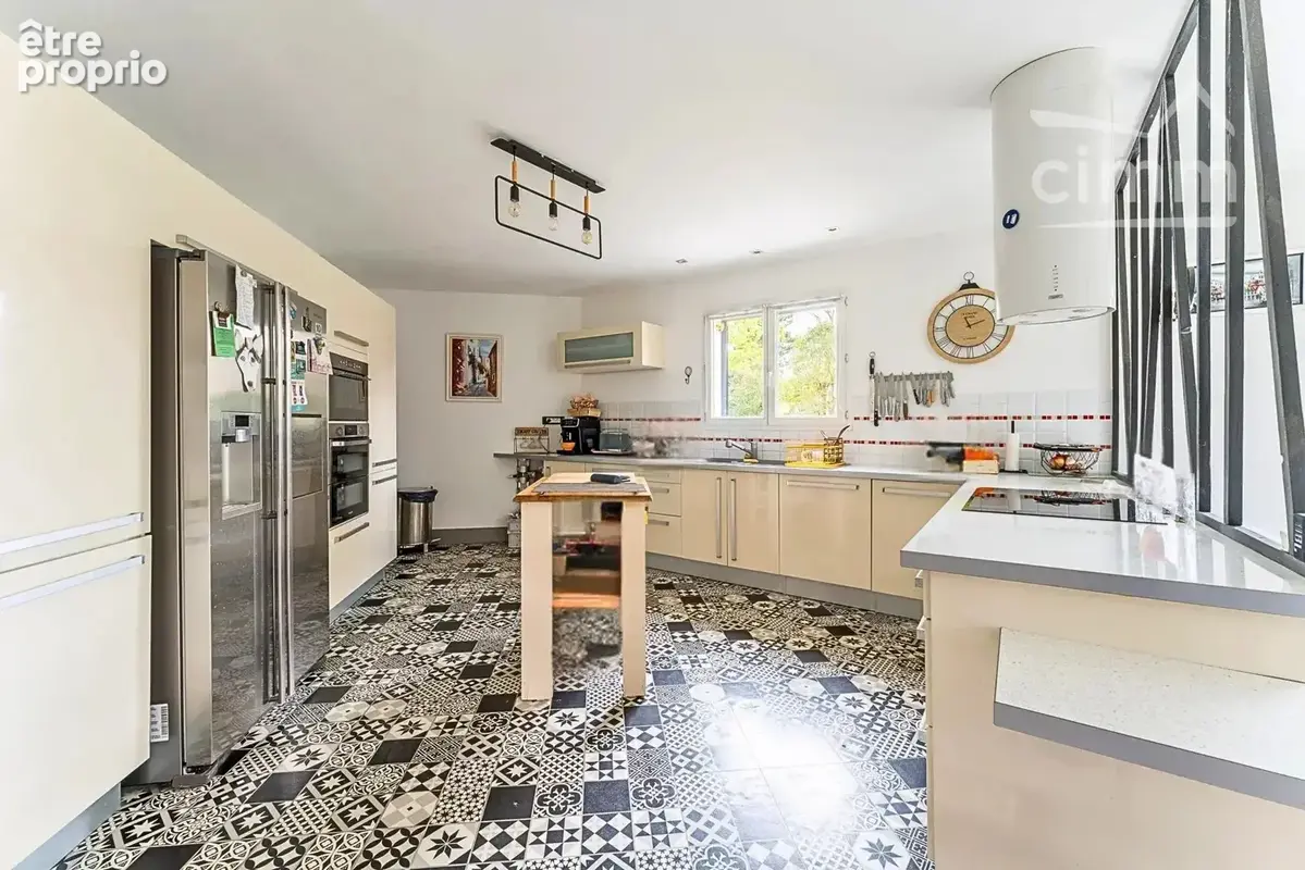Maison familiale T9 avec piscine - photo 8