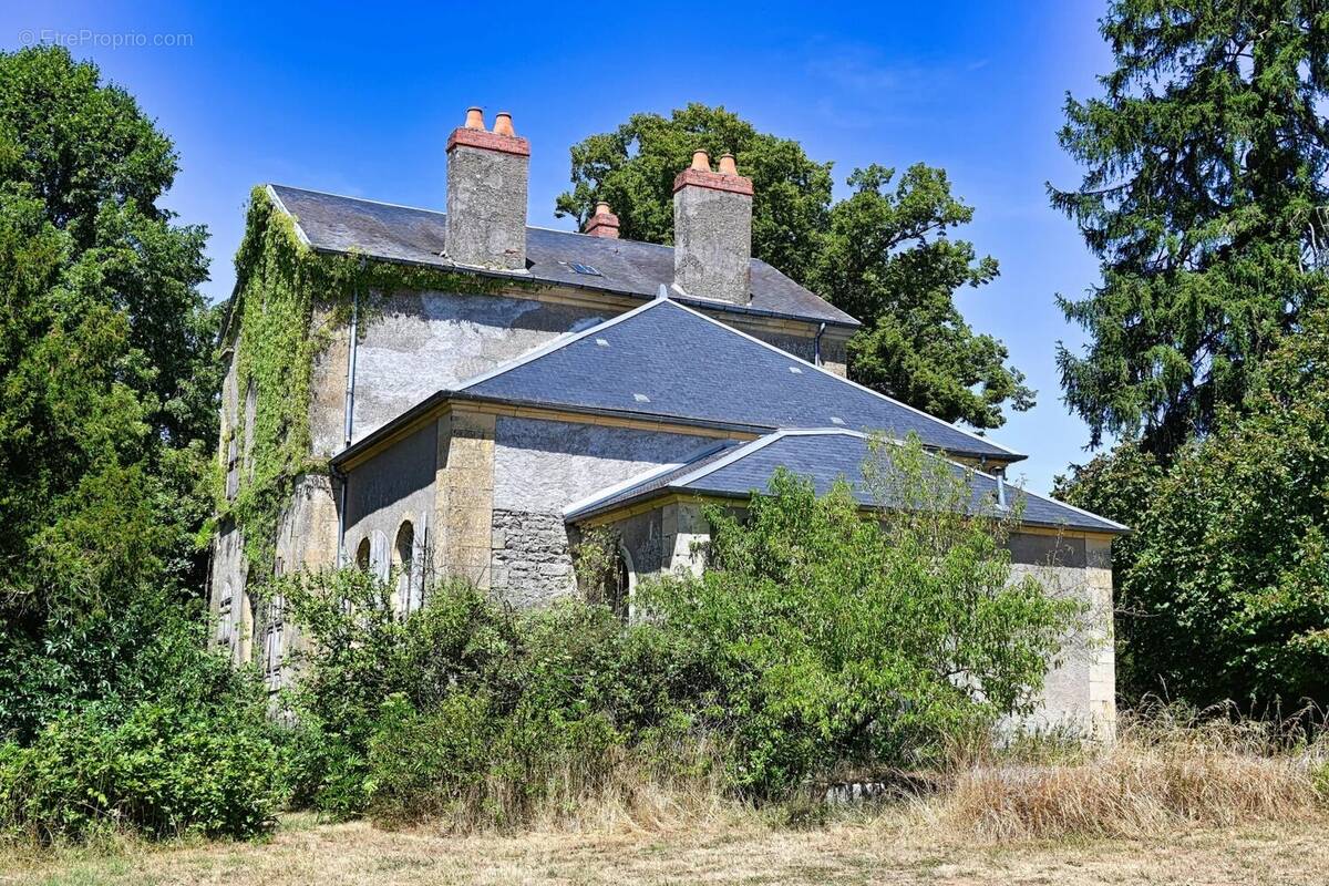 Maison à MONTENOISON
