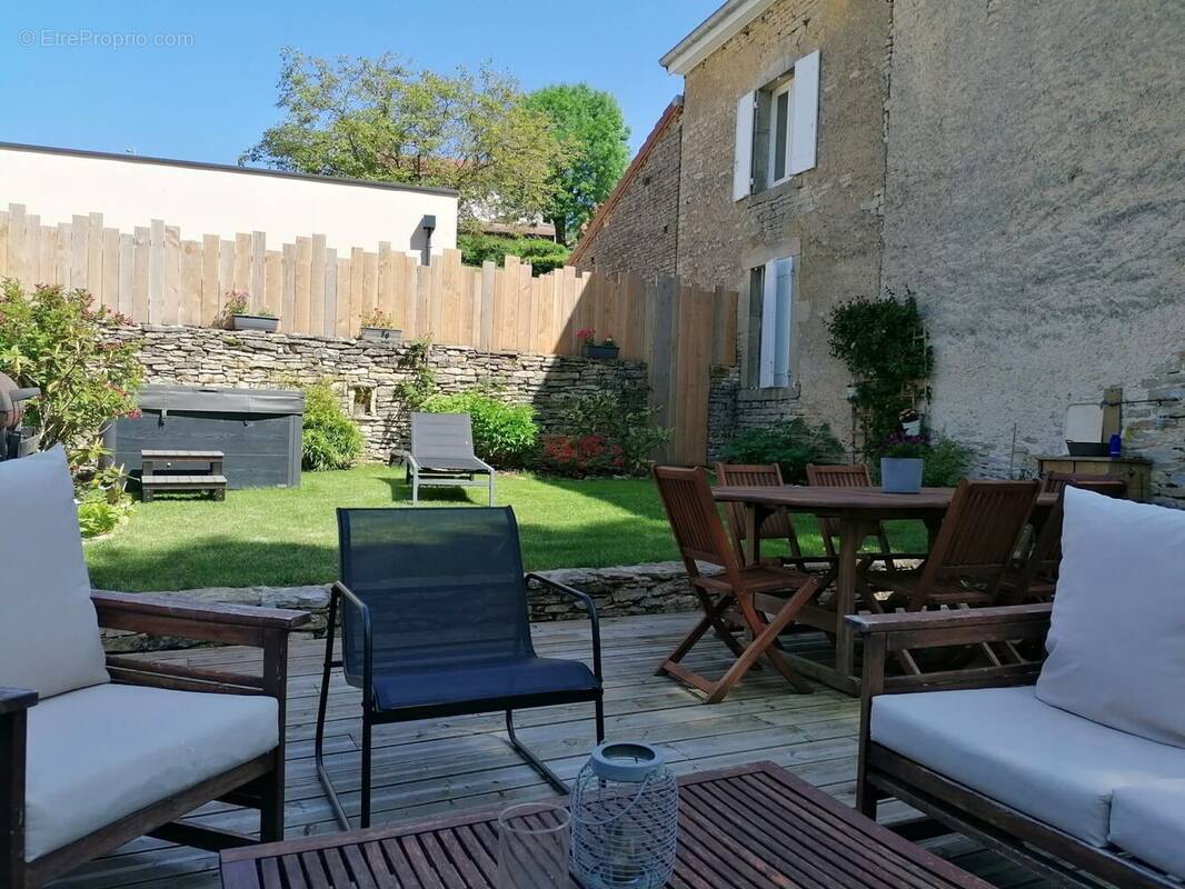 Maison 147 m² à Prenois  - photo 2