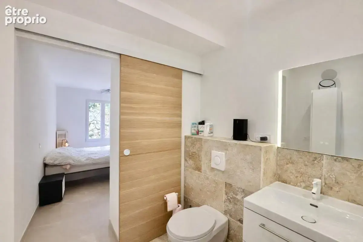 Maison plain pied 135 m2 4 chambres avec piscine et garage 55m2 sur terrain 3000m2 - photo 8