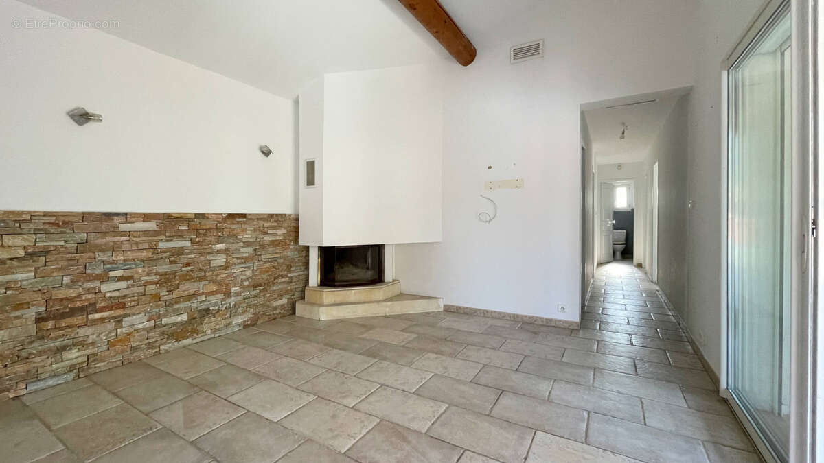 A 10 minutes d'Uzès, villa de plain-pied avec jardin, piscine et pool-house - photo 11