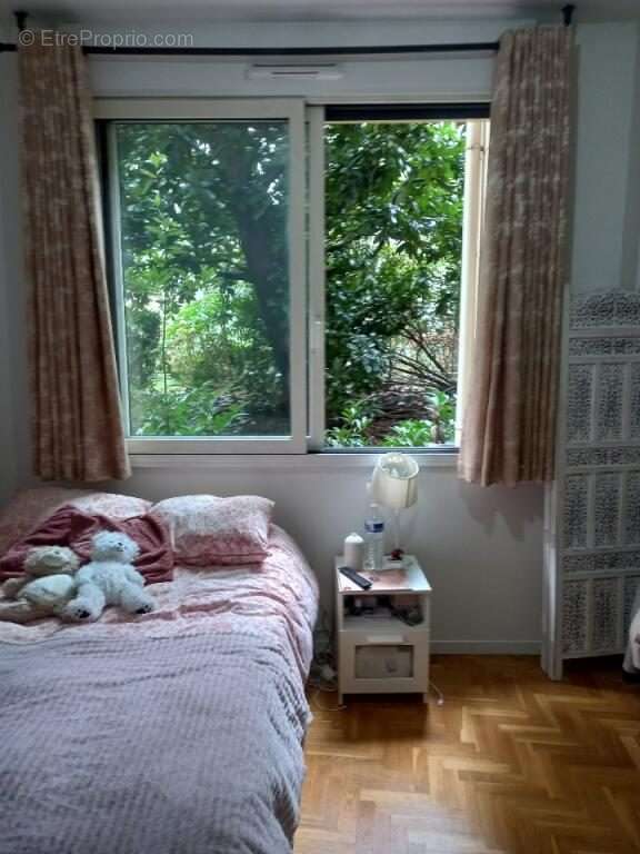 Appartement à ISSY-LES-MOULINEAUX