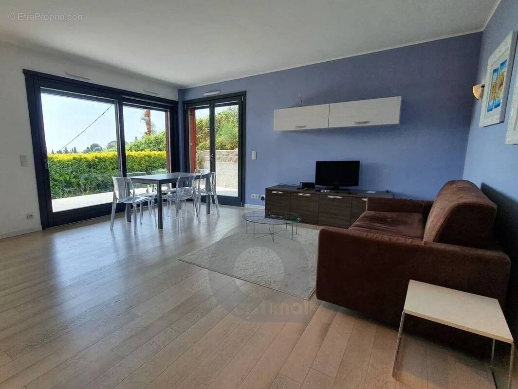Appartement à ROQUEBRUNE-CAP-MARTIN