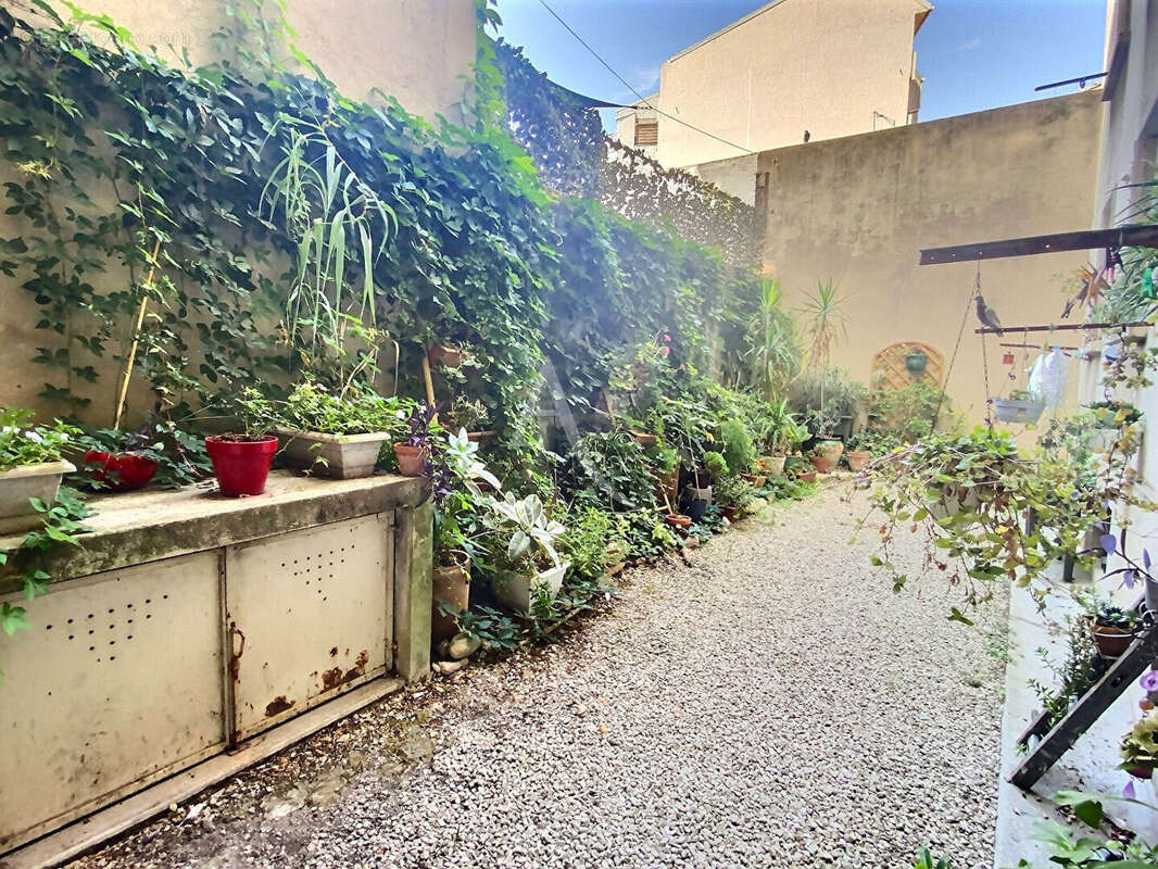 Appartement à MARSEILLE-8E