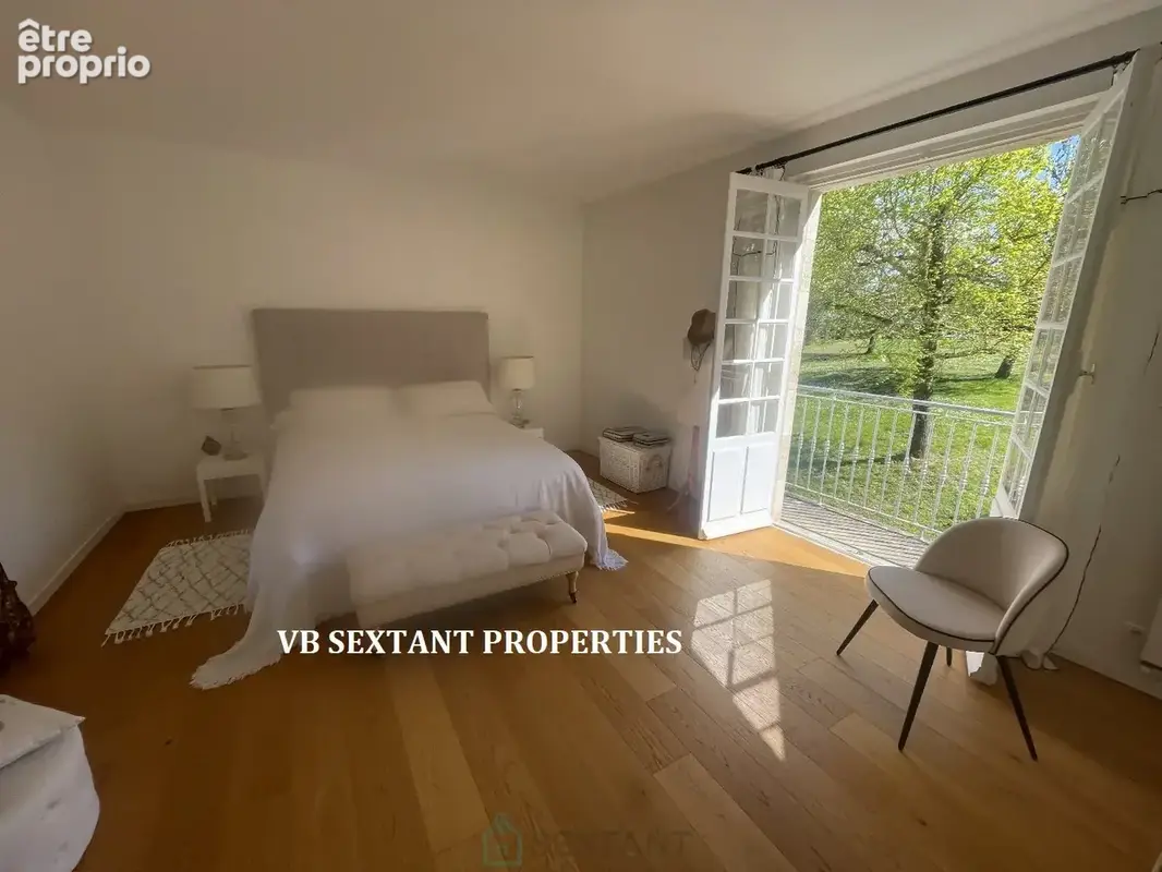A 15mn de Bordeaux,  environnement exceptionnel pour ce domaine de 8 hectares avec 3 maisons - photo 12