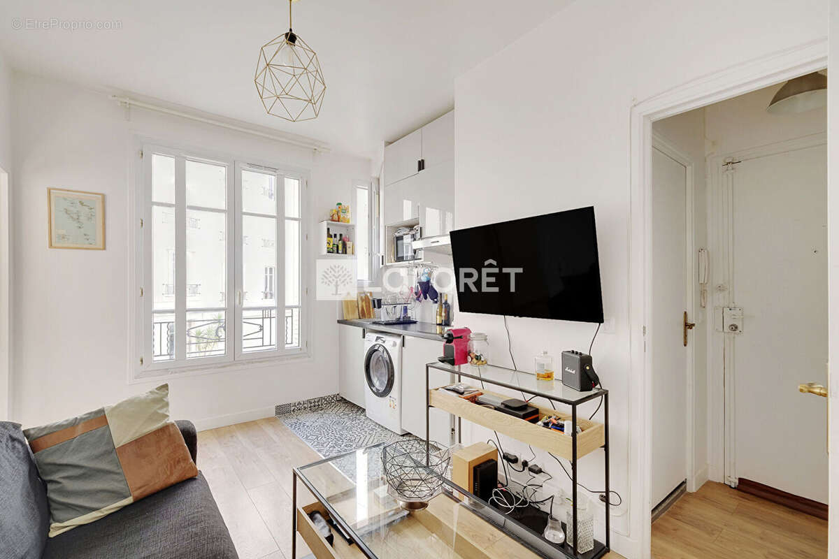 Appartement à PARIS-18E