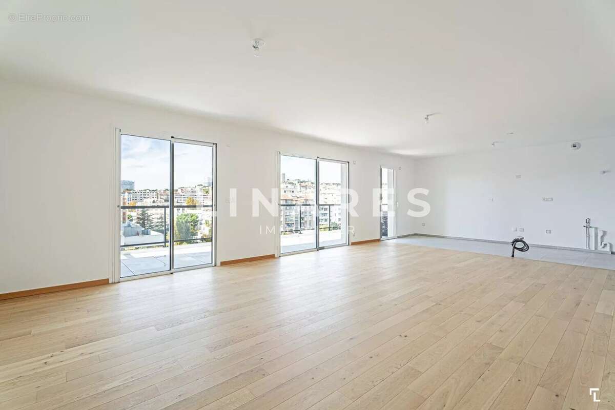 Appartement à MARSEILLE-8E