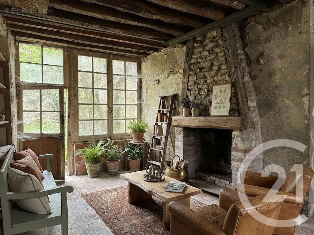 Maison à VARZY