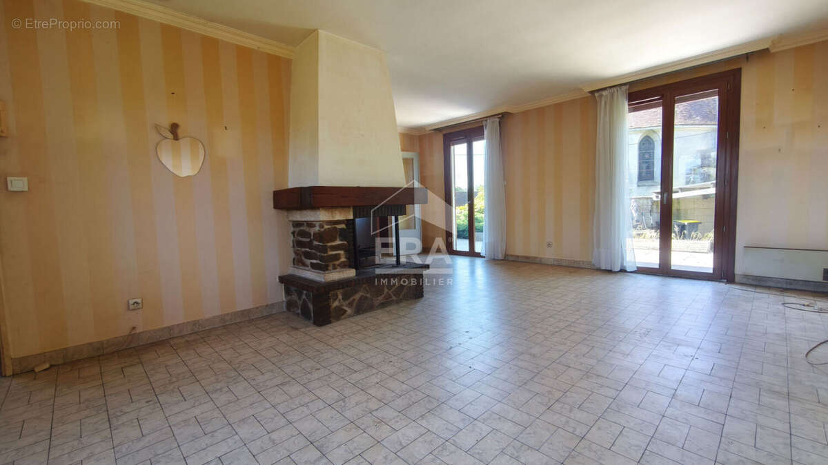 Maison à LA LOUPE