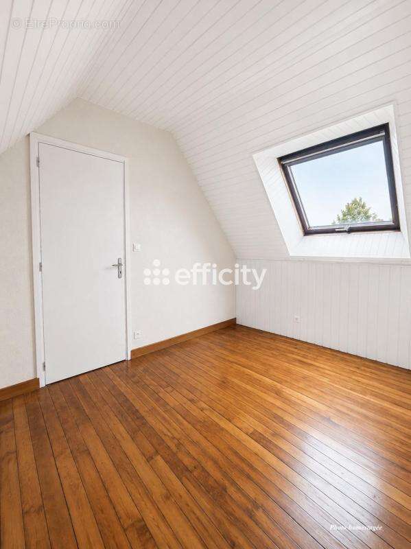 Maison 87 m² à Inguiniel  - photo 6