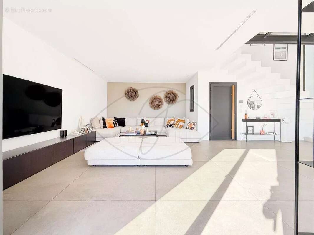 Appartement à FALICON